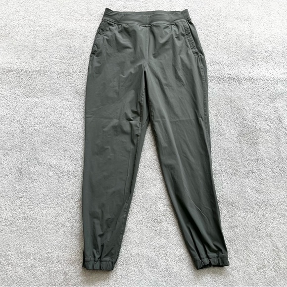 lululemon athletica Pants - LULULEMON Adapted State Jogger Women’s Size 6 Minimalist Contemporary Chic